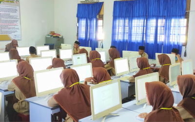 Hari Pertama Pelaksanaan Ujian Asesmen Madrasah MTsN 2 Aceh Timur Berjalan Lancar Dan Tertib