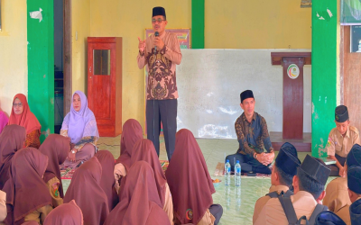 Jumat Berkah di MTsN 2 Aceh Timur: Kakankemenag Tanamkan Tiga Pilar Kesuksesan Siswa Madrasah